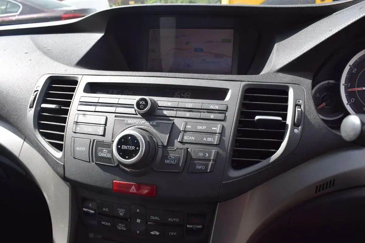 Used Honda Accord EX 150 HP (110 kW) 2009 Silver Sedan