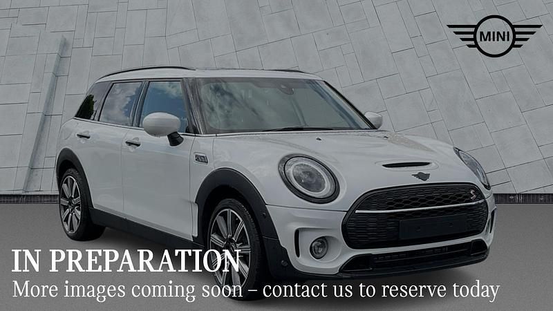 White Used 2024 Mini Cooper S Clubman Exclusive Estate | £30,307 (Fair price) - Image 1/4