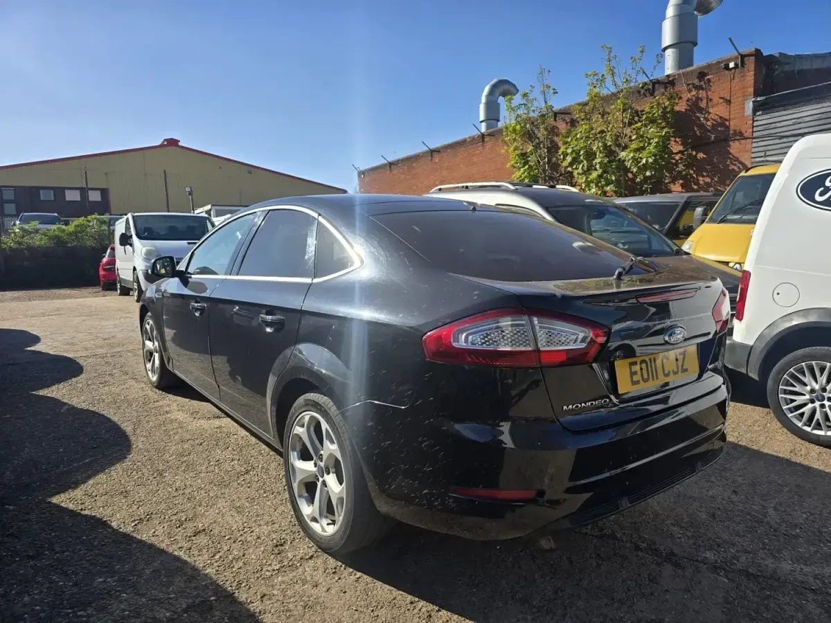 Begagnad Ford Mondeo Titanium X 163 HK (119 kW) 2011 Svart Halvkombi