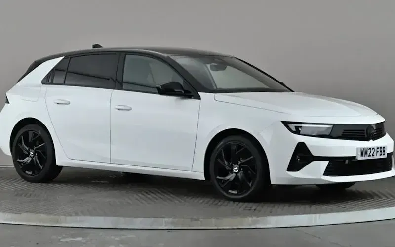 Used Vauxhall Astra GS Line 131 HP (96 kW) 2025 Hatchback