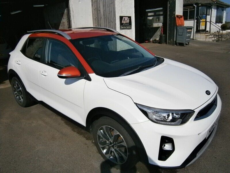 Used Kia Stonic 118 HP (86 kW) 2019 White SUV