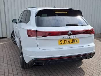 New VW Touareg Black Edition 286 HP (210 kW) 2025 Solid  pure white SUV