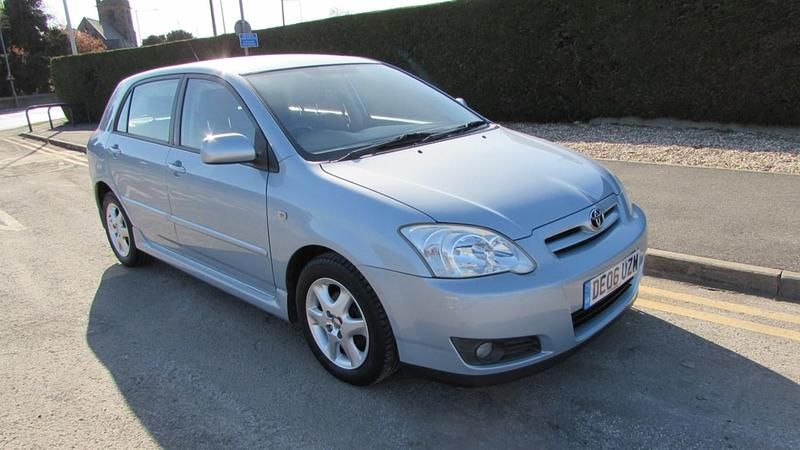 Blue Used 2006 Toyota Corolla Hatchback | £2,295 (Fair price) - Image 1/4
