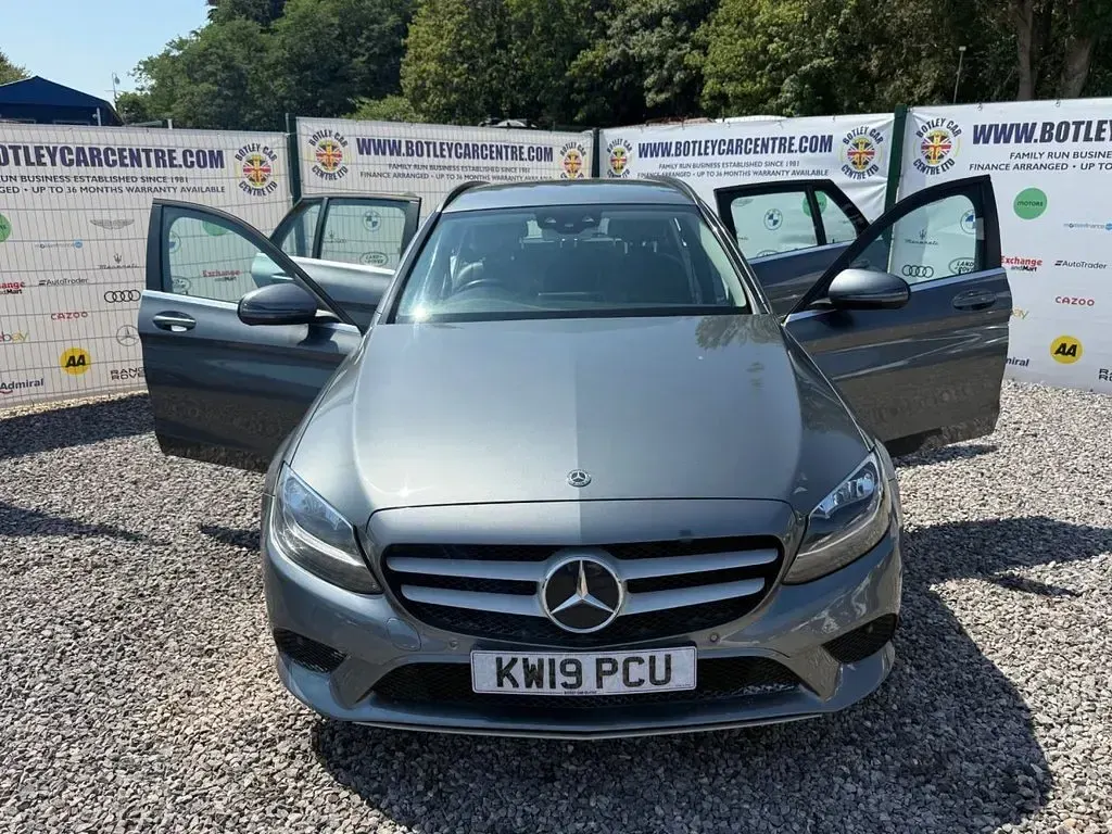 Used Mercedes C220 SE 194 HP (142 kW) 2019 Grey Estate