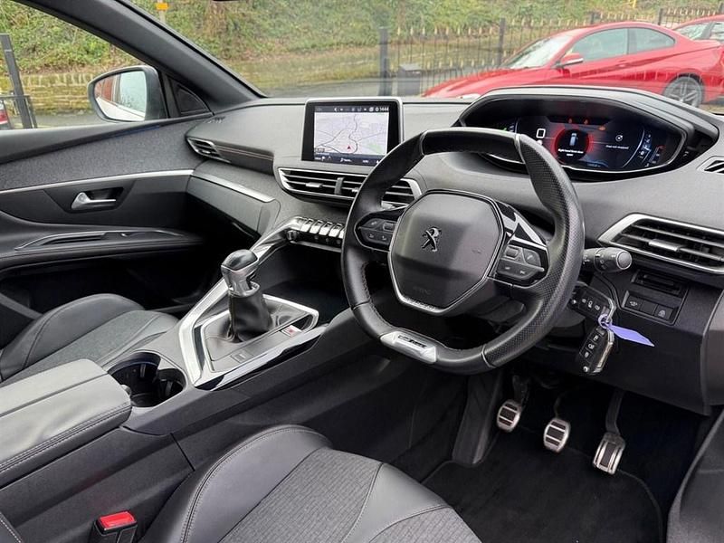 Used Peugeot 5008 GT-line 2018 White SUV