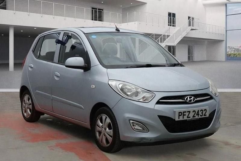 Silver Used 2013 Hyundai i10 Style Hatchback | £3,695 (Fair price) - Image 1/1