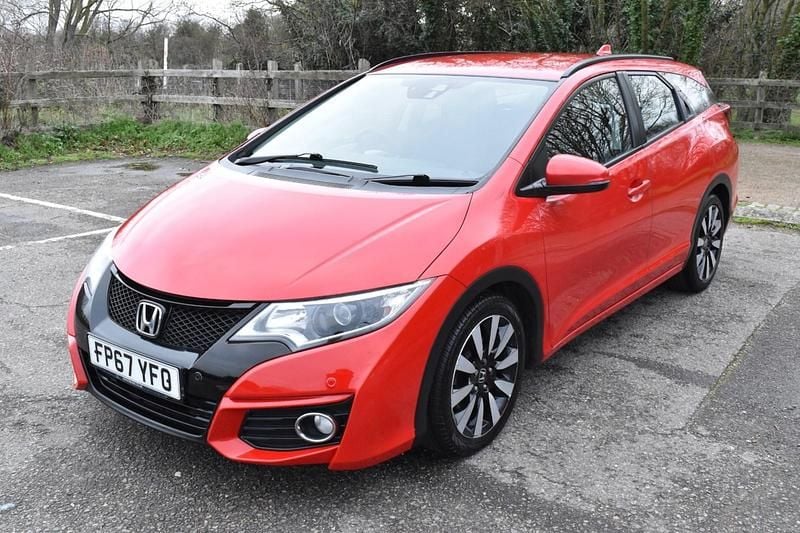 Used Honda Civic SE Plus 2017 Red Estate