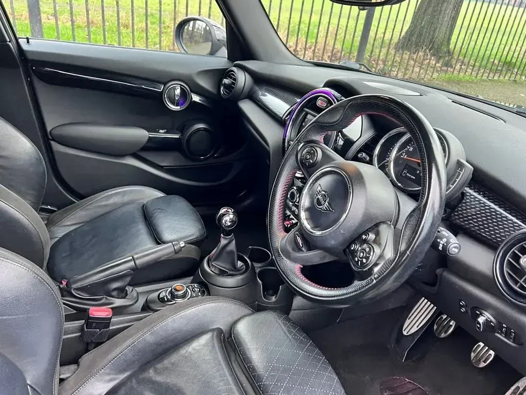 Used Mini Cooper S Hatch 192 HP (141 kW) 2019 Grey Hatchback
