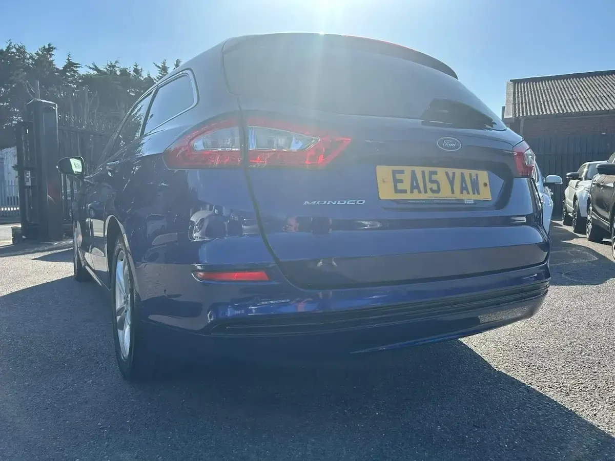 Used Ford Mondeo Titanium 150 HP (110 kW) 2015 Blue Estate