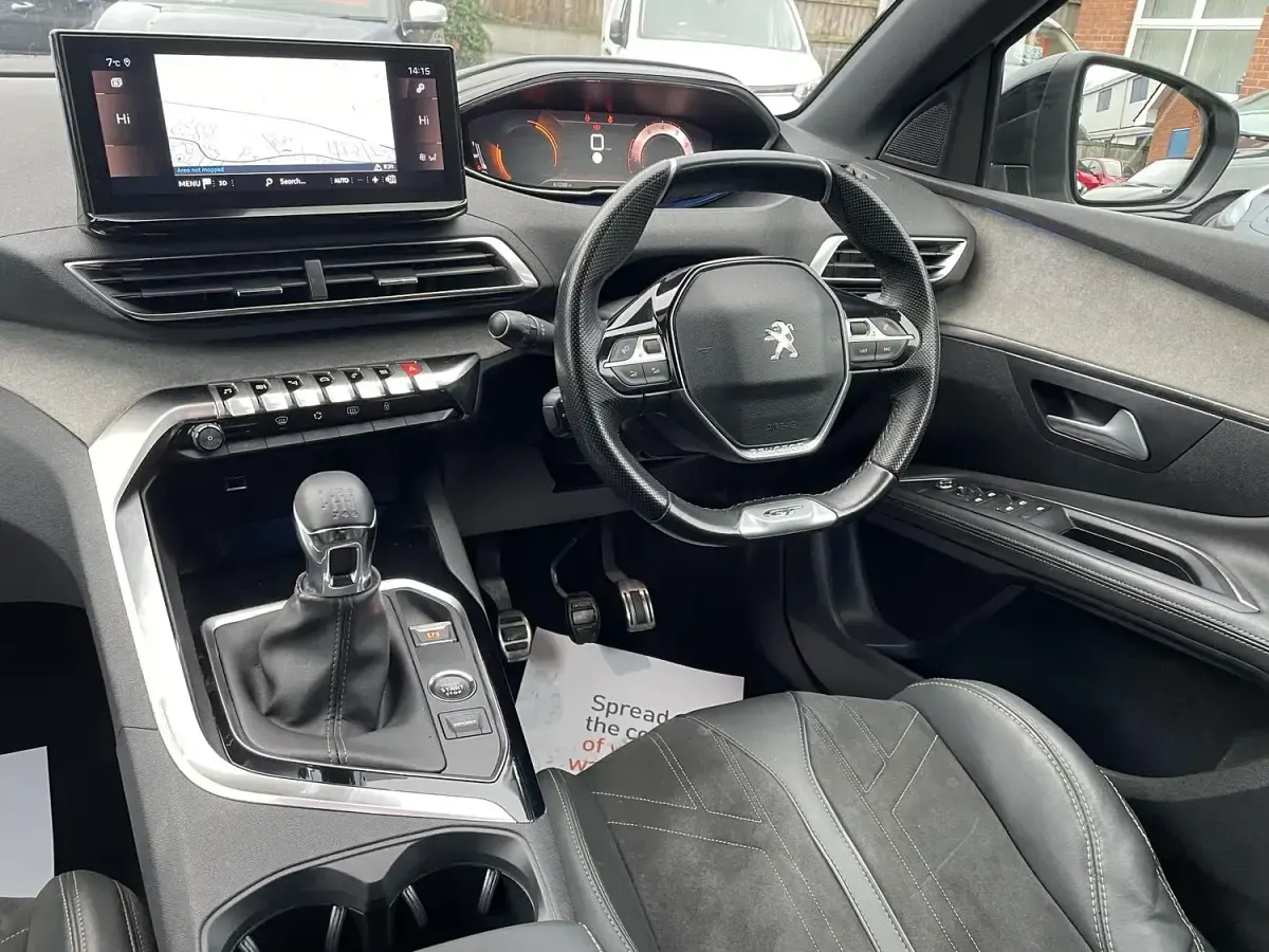 Used Peugeot 3008 GT 131 HP (96 kW) 2021 White SUV