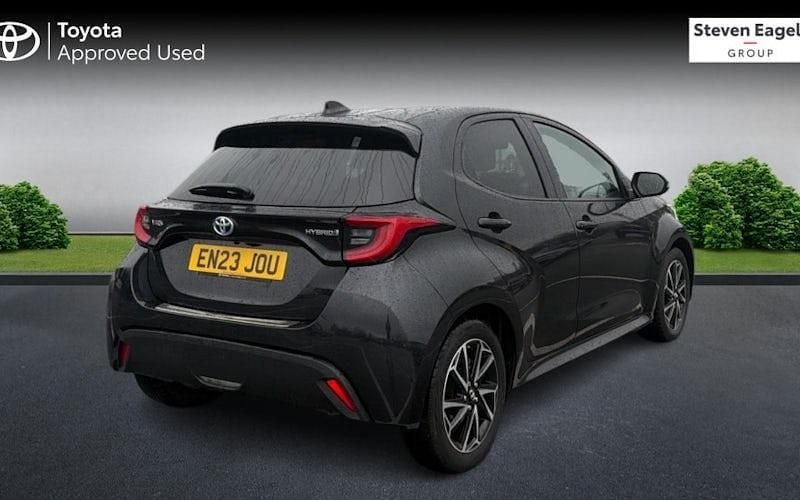 Used Toyota Yaris Hybrid Design 116 HP (85 kW) 2025 Hatchback