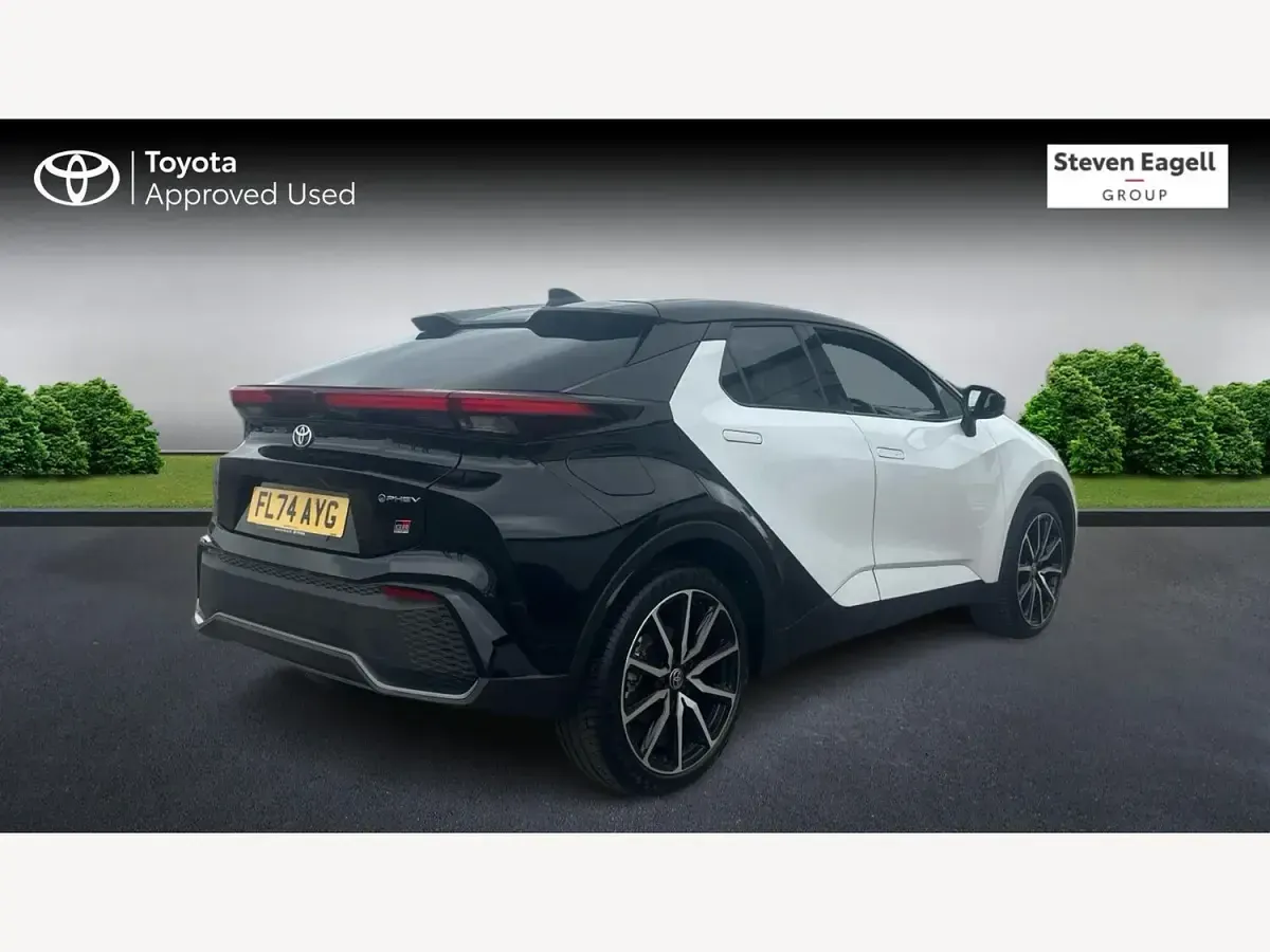 Used Toyota C-HR Sport 2024 White SUV