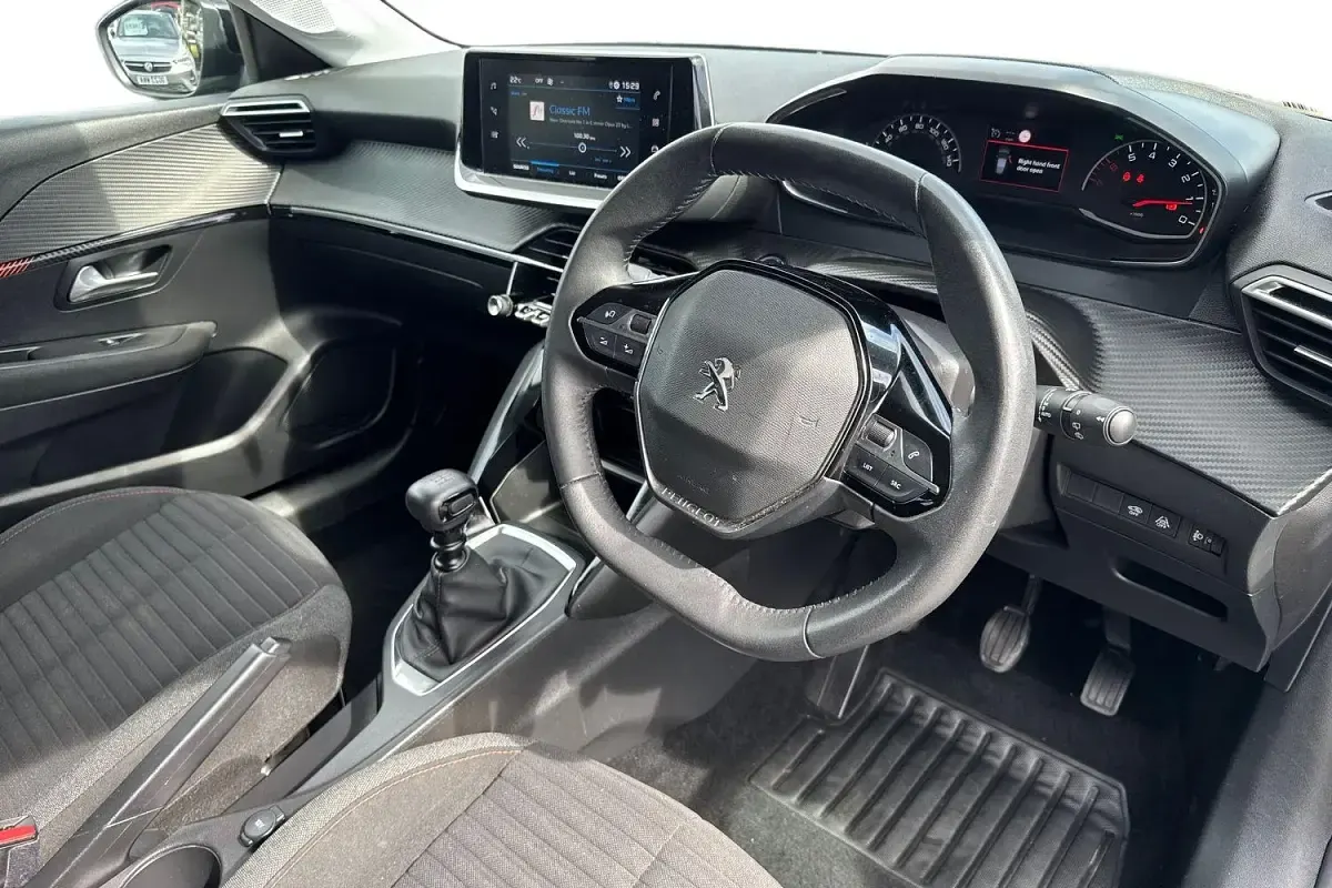 Used Peugeot 208 Active+ 100 HP (73 kW) 2023 Grey Hatchback
