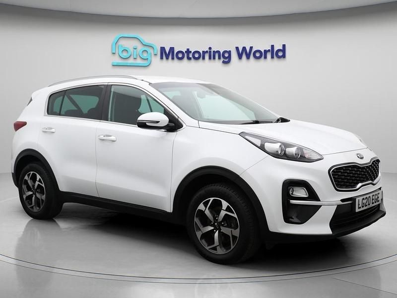White Used 2020 Kia Sportage 2 SUV | £12,900 (Fair price) - Image 1/4