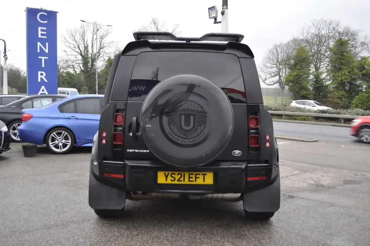 Usado Land Rover Defender 2021 Preto SUV