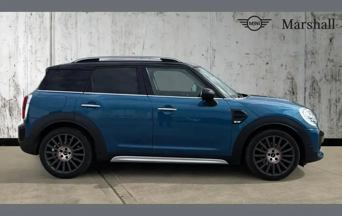 Used Mini Cooper D Countryman 150 HP (110 kW) 2018 Island blue SUV