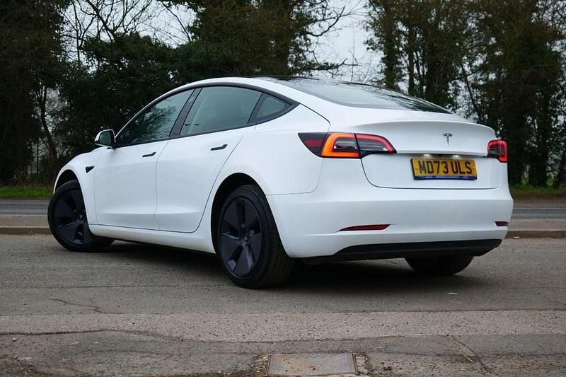 Used Tesla Model 3 RWD 207 kW (282 HP) 2023 White Sedan