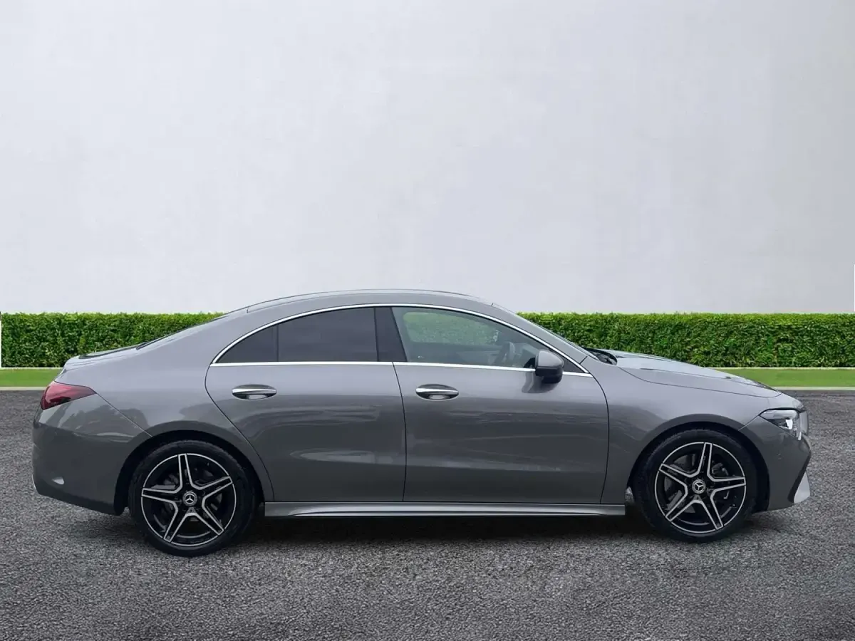 Occasion Mercedes CLA200 Executive 163 ch (119 kW) 2025 Gris Coupé