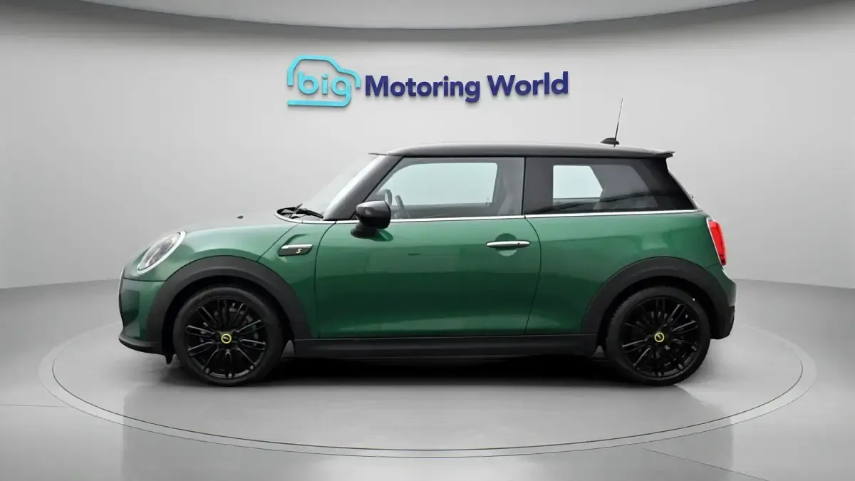 Used Mini Cooper SE Hatch 135 kW (184 HP) 2023 Hatchback