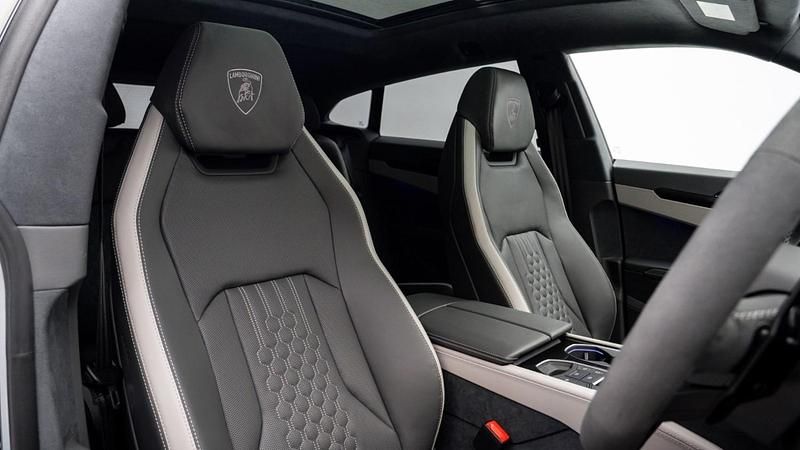 New Lamborghini Urus 800 HP (588 kW) 2026 SUV