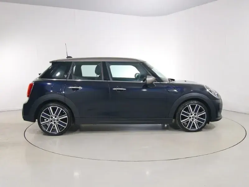 Used Mini Cooper Exclusive 134 HP (98 kW) 2022 Blue/black Hatchback