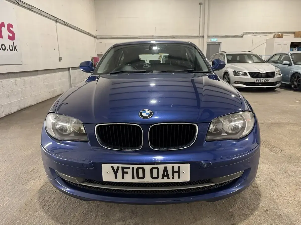 Usado BMW 118 2010 Azul Citadino