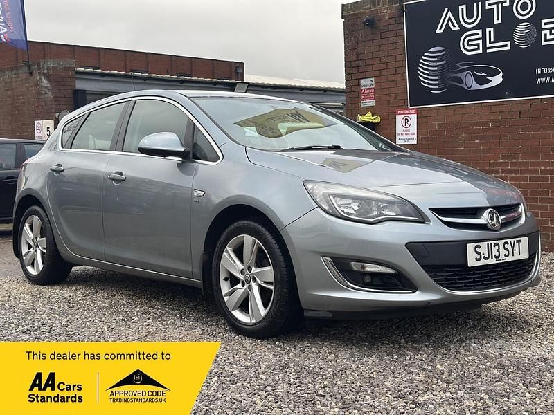 Silver Used 2013 Vauxhall Astra SRi Hatchback | £2,490 (Fair price) - Image 1/3