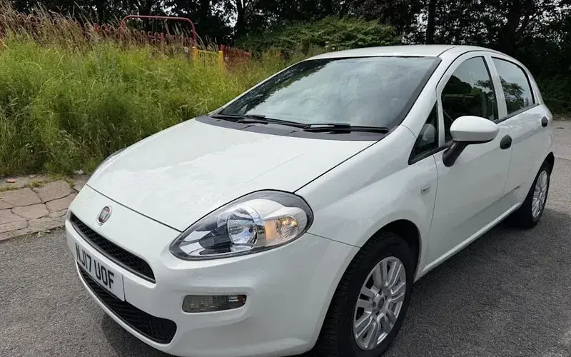 Used Fiat Punto Pop 69 HP (50 kW) 2017 Hatchback