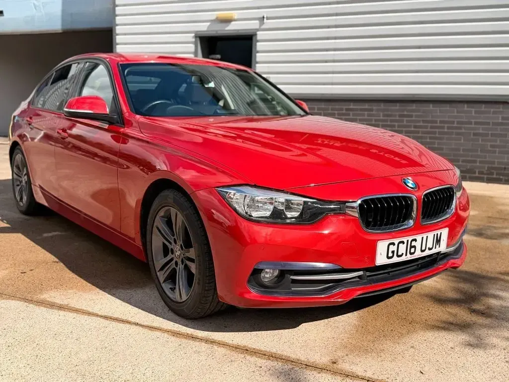 Used BMW 320 Efficient Dynamics 2016 Red Sedan