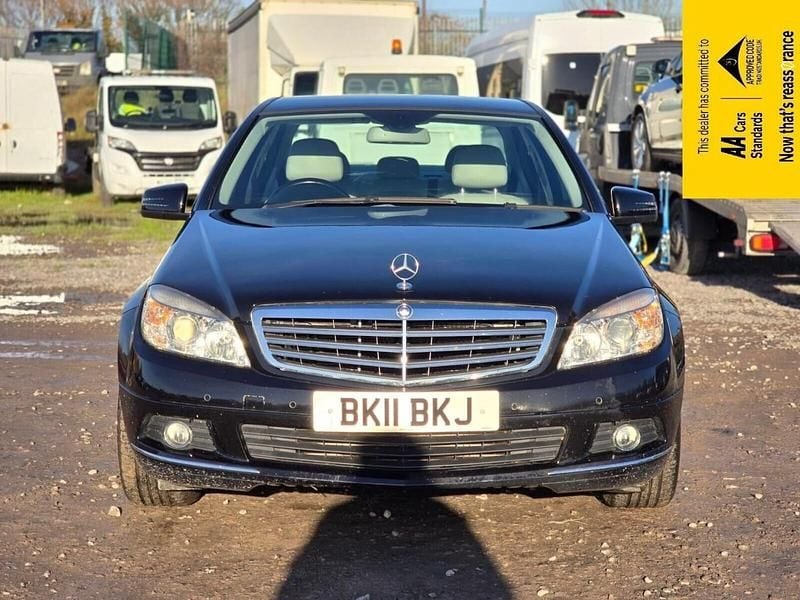 Used Mercedes C180 Elegance 156 HP (114 kW) 2011 Black Sedan