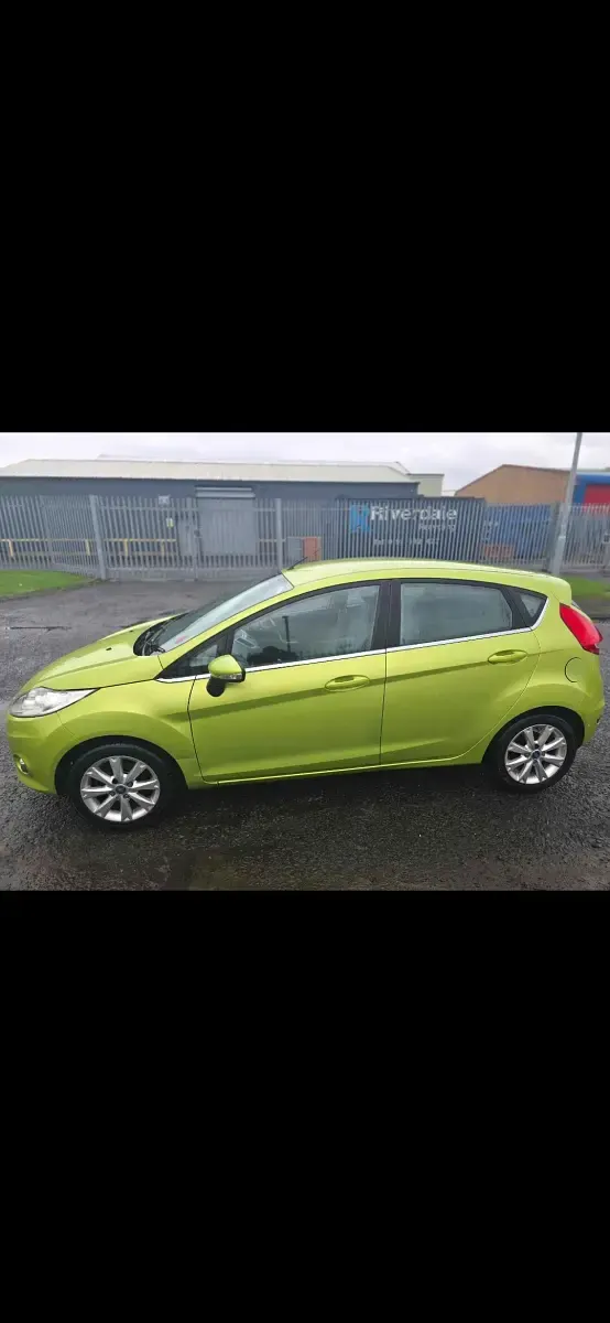 Used Ford Fiesta Zetec 96 HP (70 kW) 2009 Green Hatchback