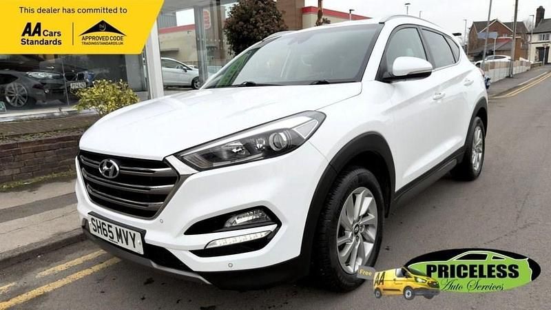 Used Hyundai Tucson Premium 116 HP (85 kW) 2015 White SUV