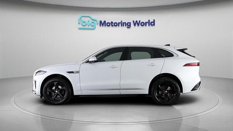 Used Jaguar F-Pace R-Dynamic 163 HP (119 kW) 2021 White SUV
