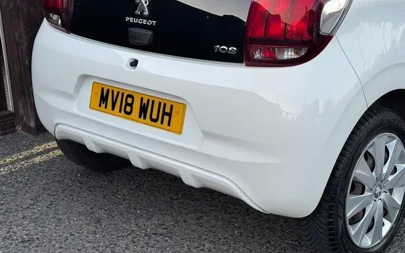 Used Peugeot 108 Active 68 HP (50 kW) 2018 White Hatchback
