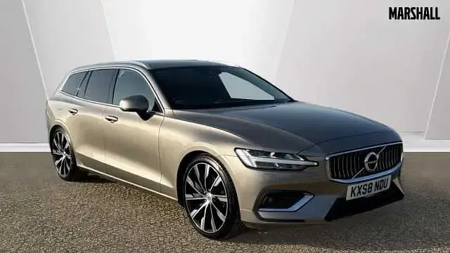 Usado Volvo V60 Inscription 190 HP (139 kW) 2018 Cinzento Carrinha