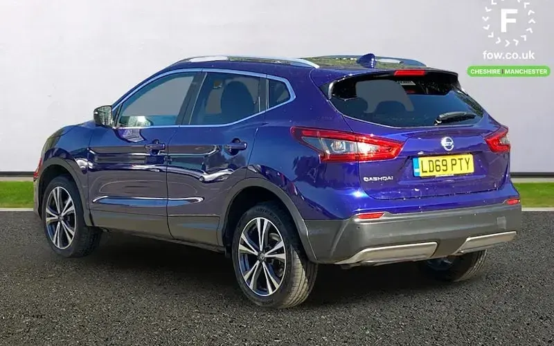 Used Nissan Qashqai N-Connecta 140 HP (102 kW) 2019 Blue SUV