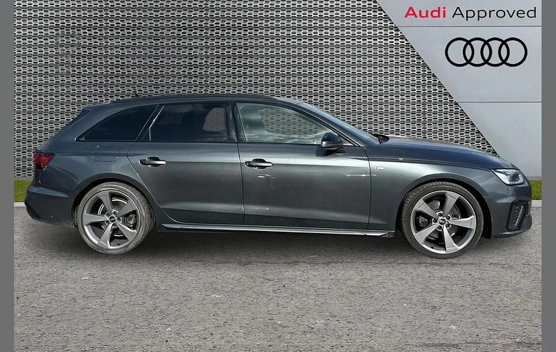 Used Audi A4 Black Edition 161 HP (118 kW) 2021 Daytona gray pearlescent Estate
