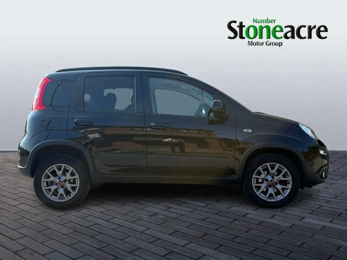 Used Fiat Panda 4x4 85 HP (62 kW) 2018 Black Hatchback