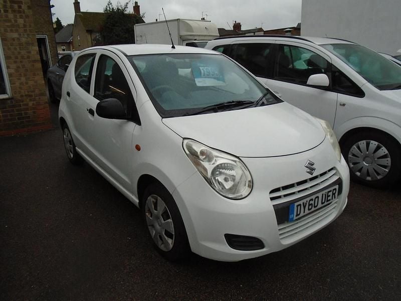 Used Suzuki Alto 2010 White Hatchback