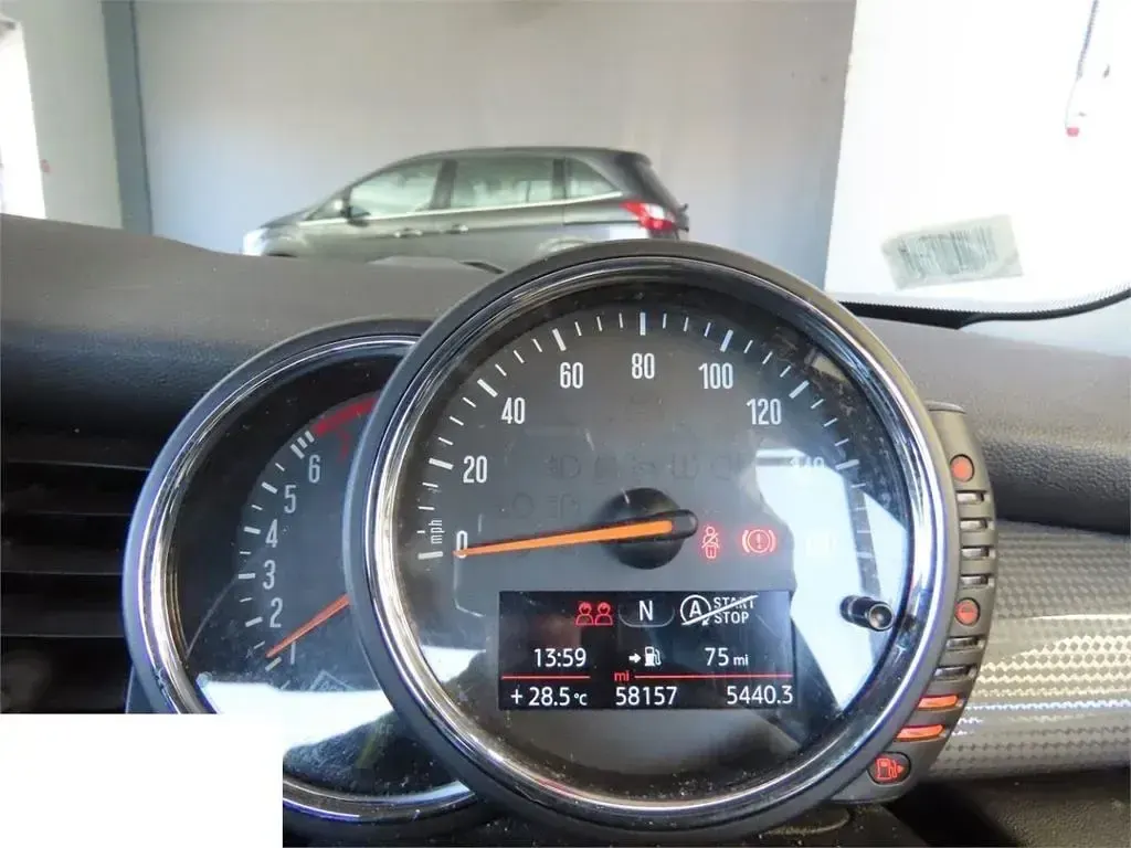 Used Mini Cooper Hatch 136 HP (100 kW) 2015 Orange Hatchback