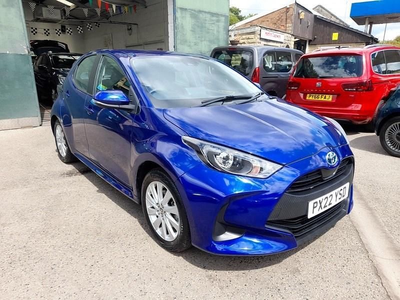 Blue Used 2022 Toyota Yaris Hybrid Hatchback | £14,475 (Super price) - Image 1/2