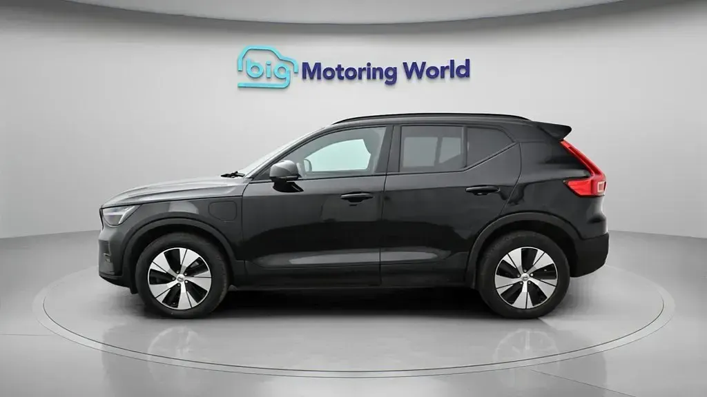 Usado Volvo XC40 Plus 211 HP (155 kW) 2022 Preto SUV