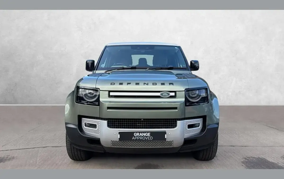 Used Land Rover Defender First Edition 247 HP (181 kW) 2021 Green SUV