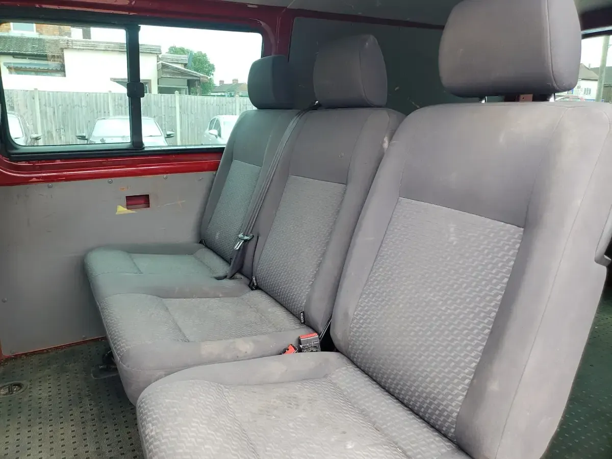Used VW Transporter Trendline 140 HP (102 kW) 2014 Red Van