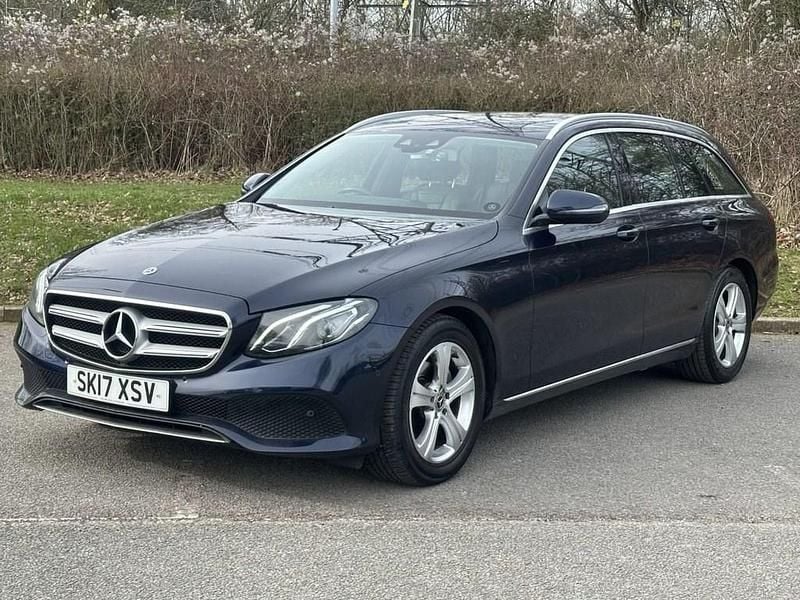 Used Mercedes E220 SE 194 HP (142 kW) 2017 Blue Estate