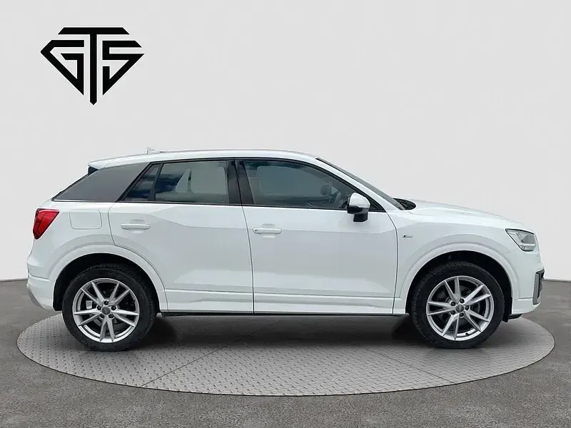 Used Audi Q2 S-Line 150 HP (110 kW) 2017 White SUV