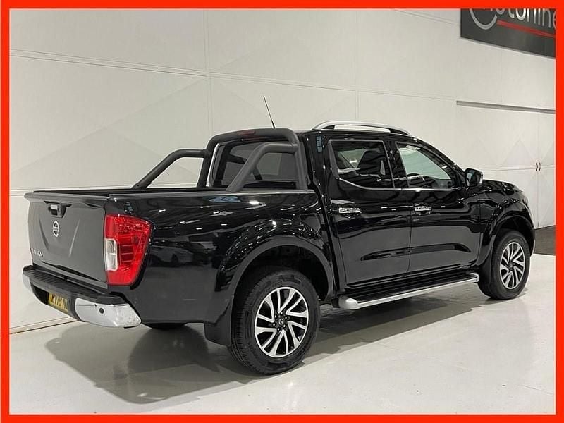 Used Nissan Navara Tekna 190 HP (139 kW) 2018 Black Pickup