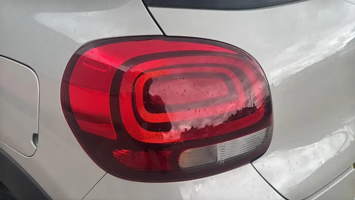 Usado Citroën C3 PureTech 82 HP (60 kW) 2022 Amarelo Citadino