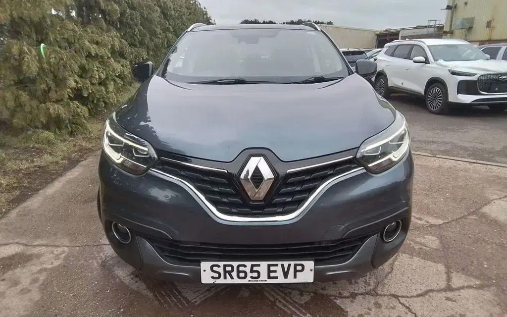 Used Renault Kadjar Signature 110 HP (80 kW) 2015 Grey SUV