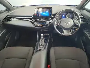 Used Toyota C-HR 115 HP (84 kW) 2018 Blue SUV